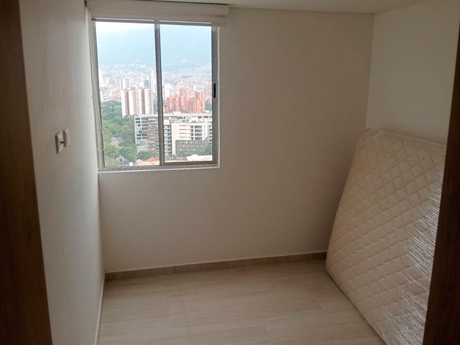 Apartamento de 3 alcobas en arriendo en Laureles, Medellín, 106 m² · foto 16 de 20