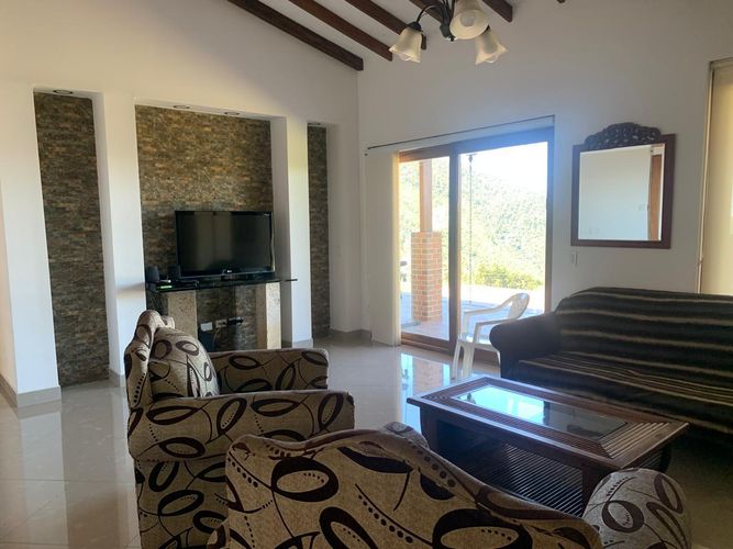 Casa de 4 alcobas en venta en La Catedral, Envigado · foto 4 de 17