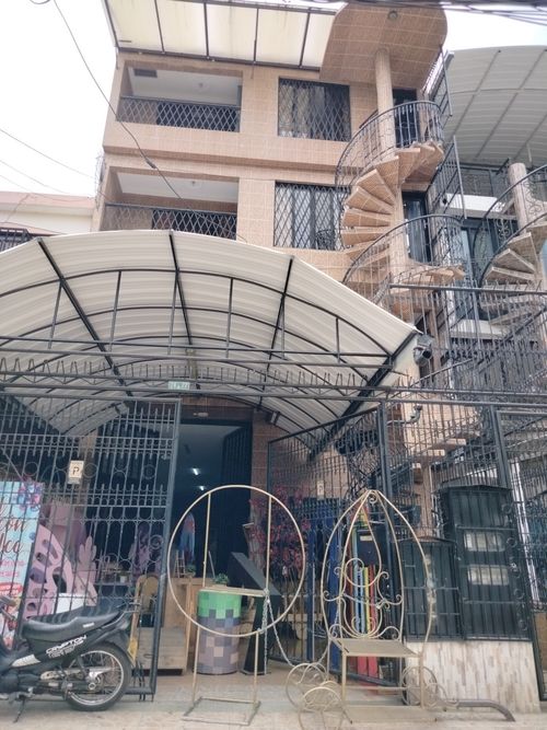 Edificio en venta en Ulpiano Lloreda, Cali, 596 m² · foto 2 de 24