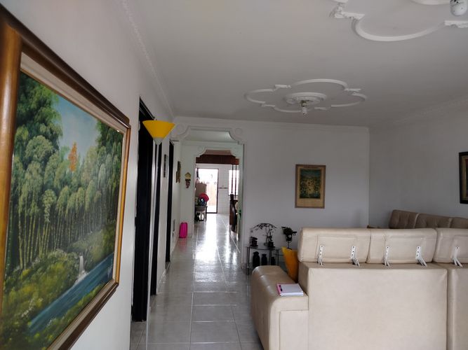 Edificio en venta en Ulpiano Lloreda, Cali, 596 m² · foto 9 de 24