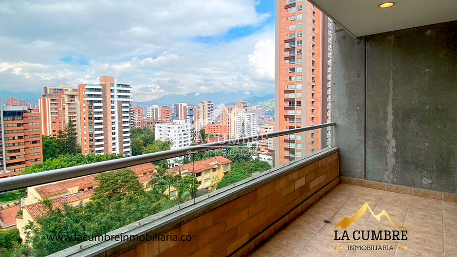 Apartamento de 2 alcobas en arriendo en Castropol, Medellín, 100 m² · foto 3 de 9