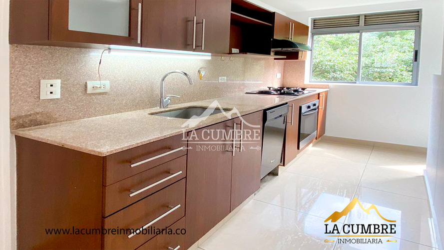 Apartamento de 2 alcobas en arriendo en Castropol, Medellín, 100 m² · foto 4 de 9