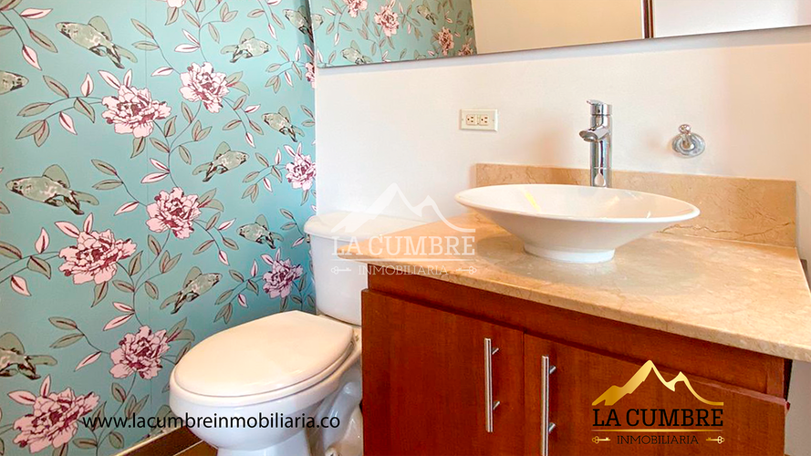 Apartamento de 2 alcobas en arriendo en Castropol, Medellín, 100 m² · foto 6 de 9