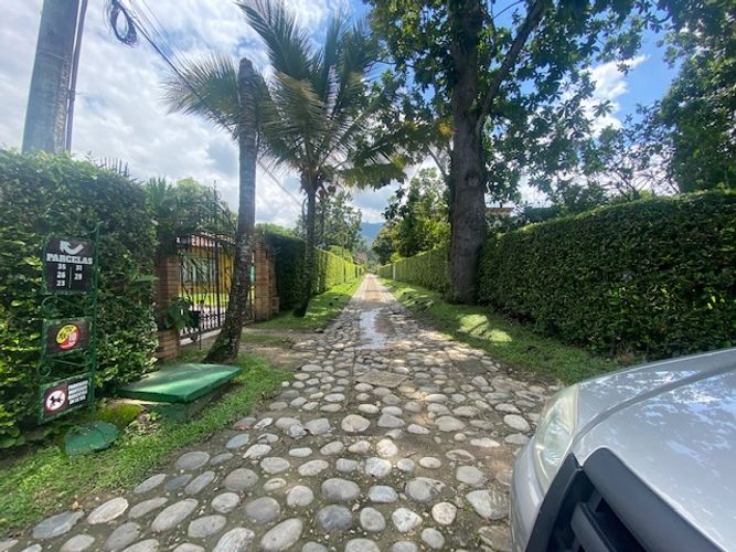 Lote en venta en Los Llanitos, Piedecuesta, 700 m² · foto 4 de 6