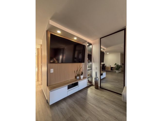 Apartamento de 3 alcobas en venta en Bucaros, Bello, 99 m² · foto 2 de 14