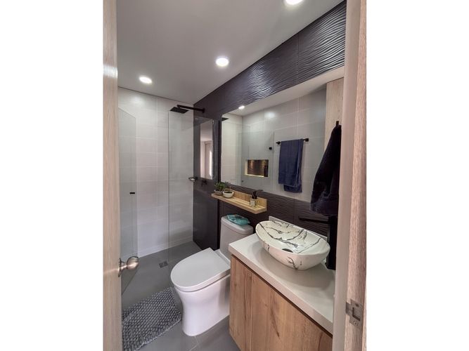 Apartamento de 3 alcobas en venta en Bucaros, Bello, 99 m² · foto 7 de 14