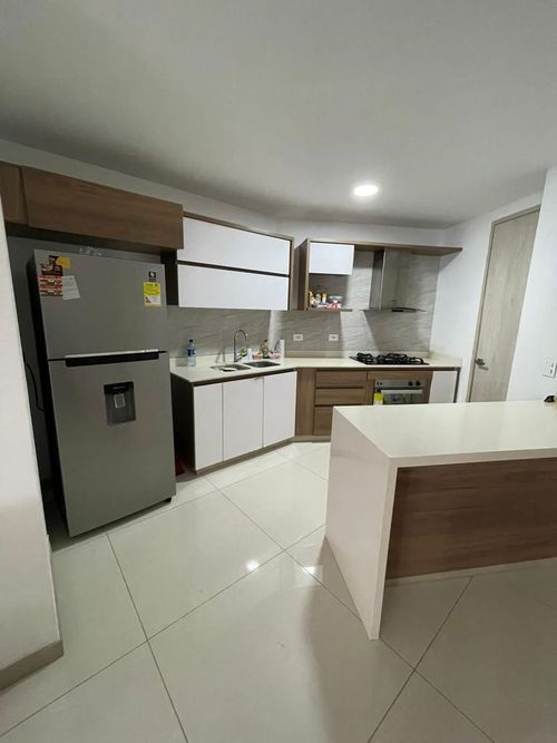 Apartamento de 2 alcobas en venta en Crespo, Cartagena, 106 m² · foto 2 de 13