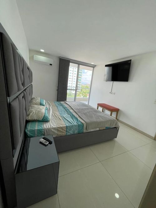 Apartamento de 2 alcobas en venta en Crespo, Cartagena, 106 m² · foto 4 de 13