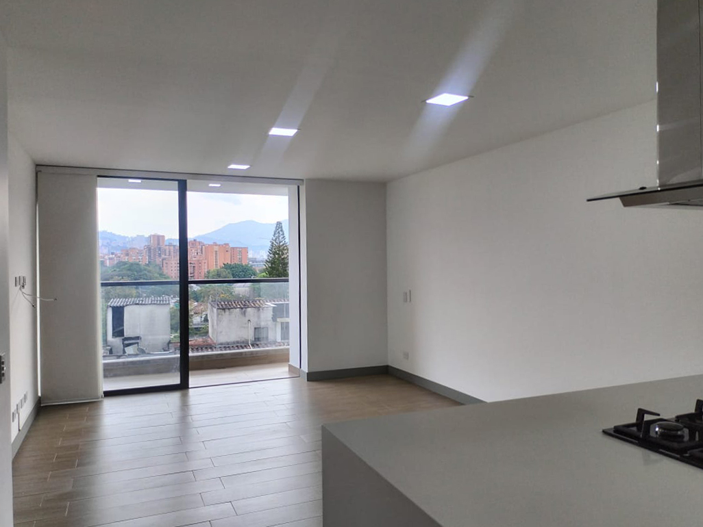 Apartamento en arriendo en Loma Benedictinos, Envigado · foto 2 de 17