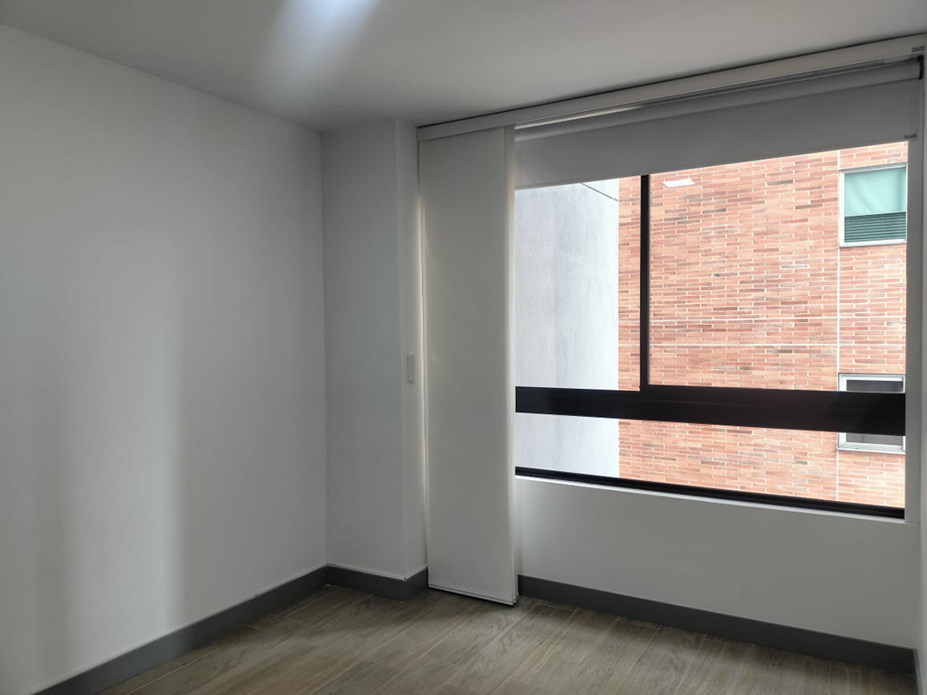 Apartamento en arriendo en Loma Benedictinos, Envigado · foto 15 de 17