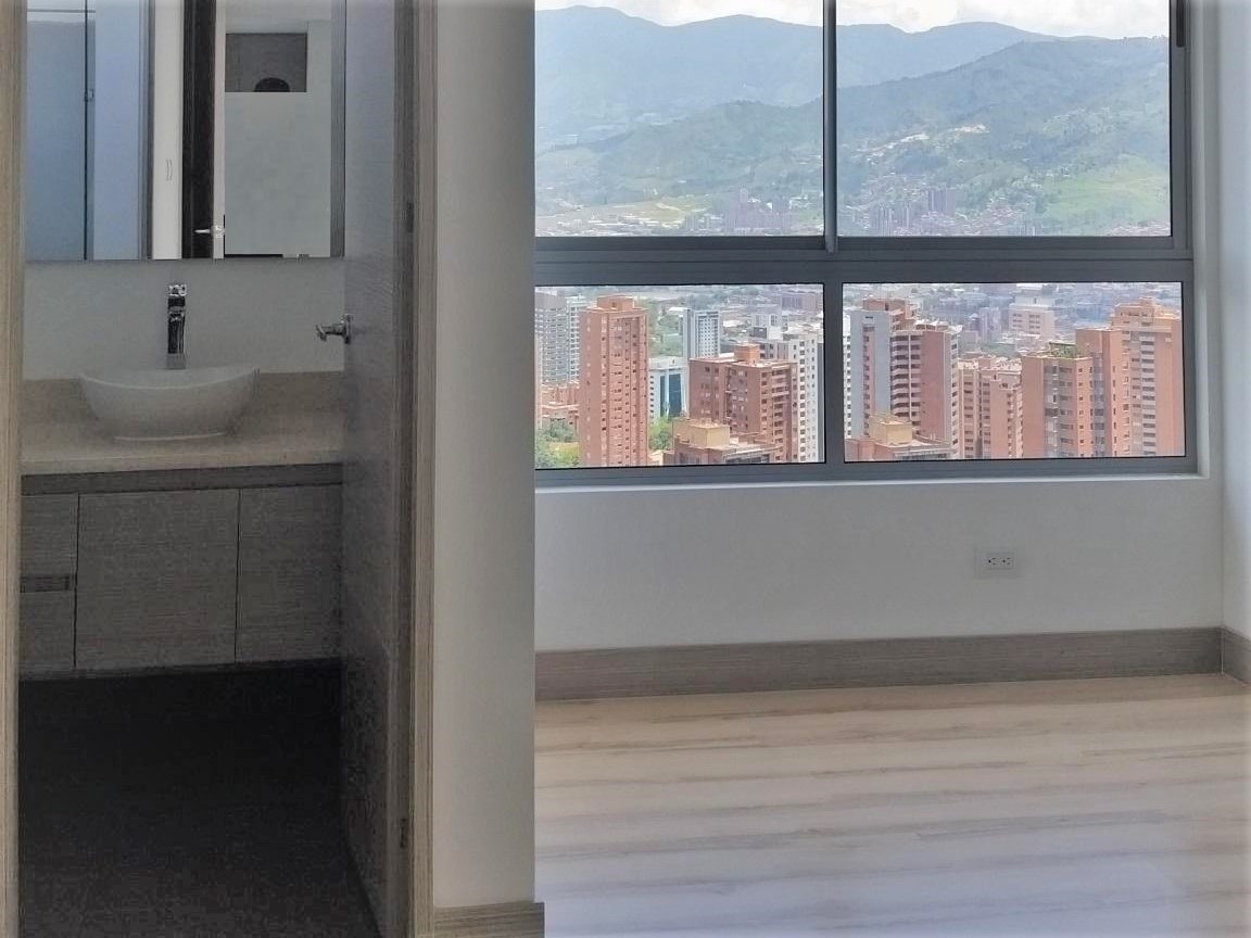 Apartamento en arriendo en El Poblado, Medellín · foto 5 de 15