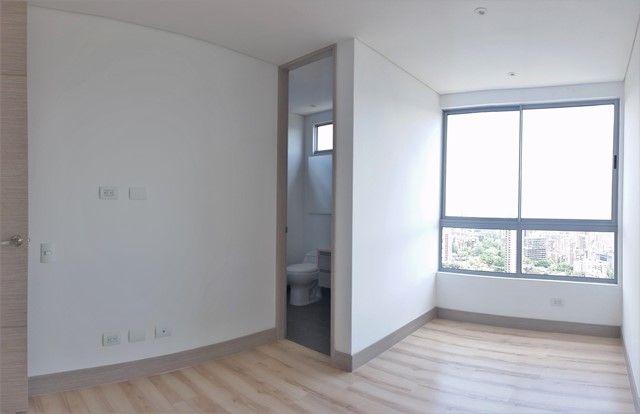 Apartamento en arriendo en El Poblado, Medellín · foto 6 de 15