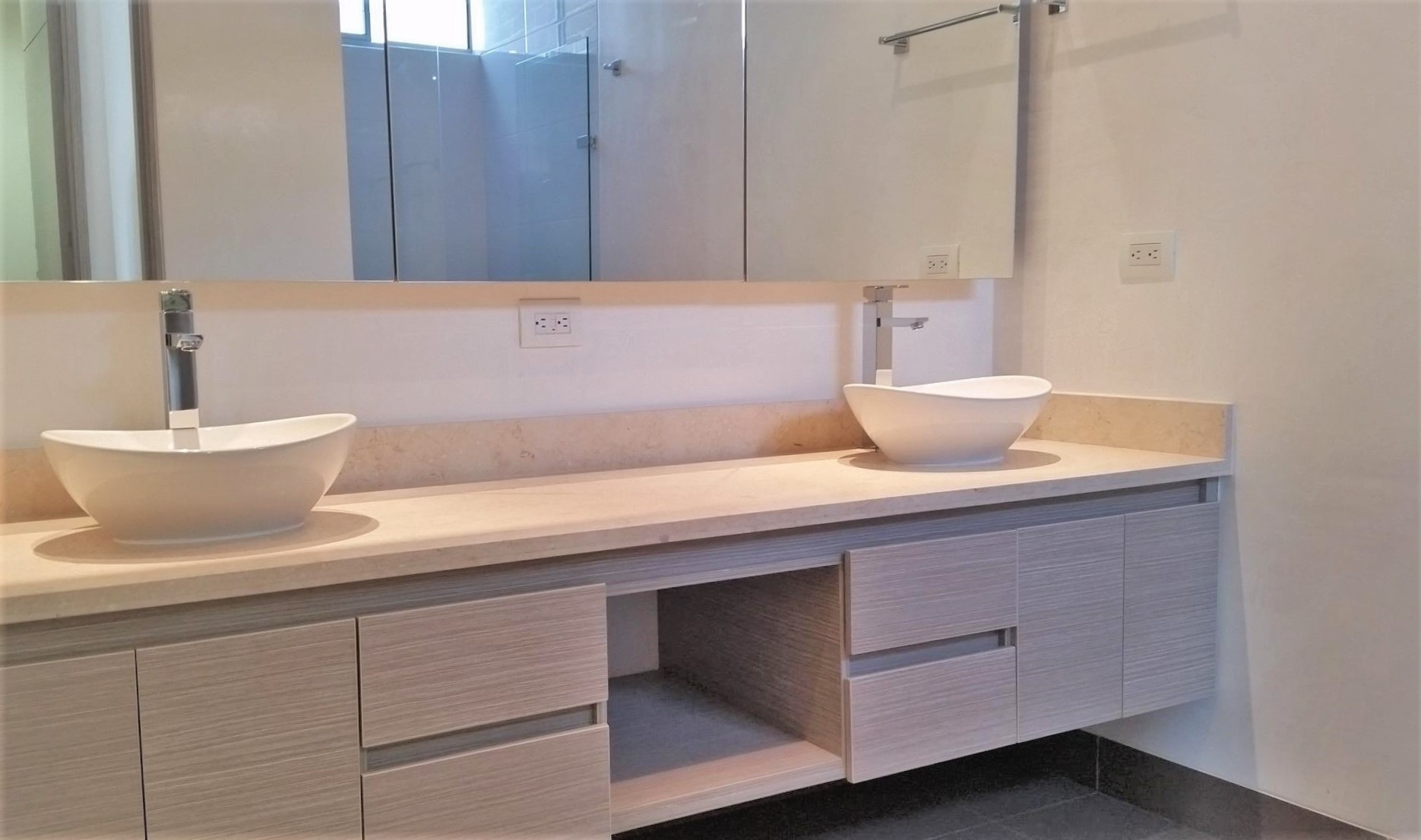Apartamento en arriendo en El Poblado, Medellín · foto 9 de 15