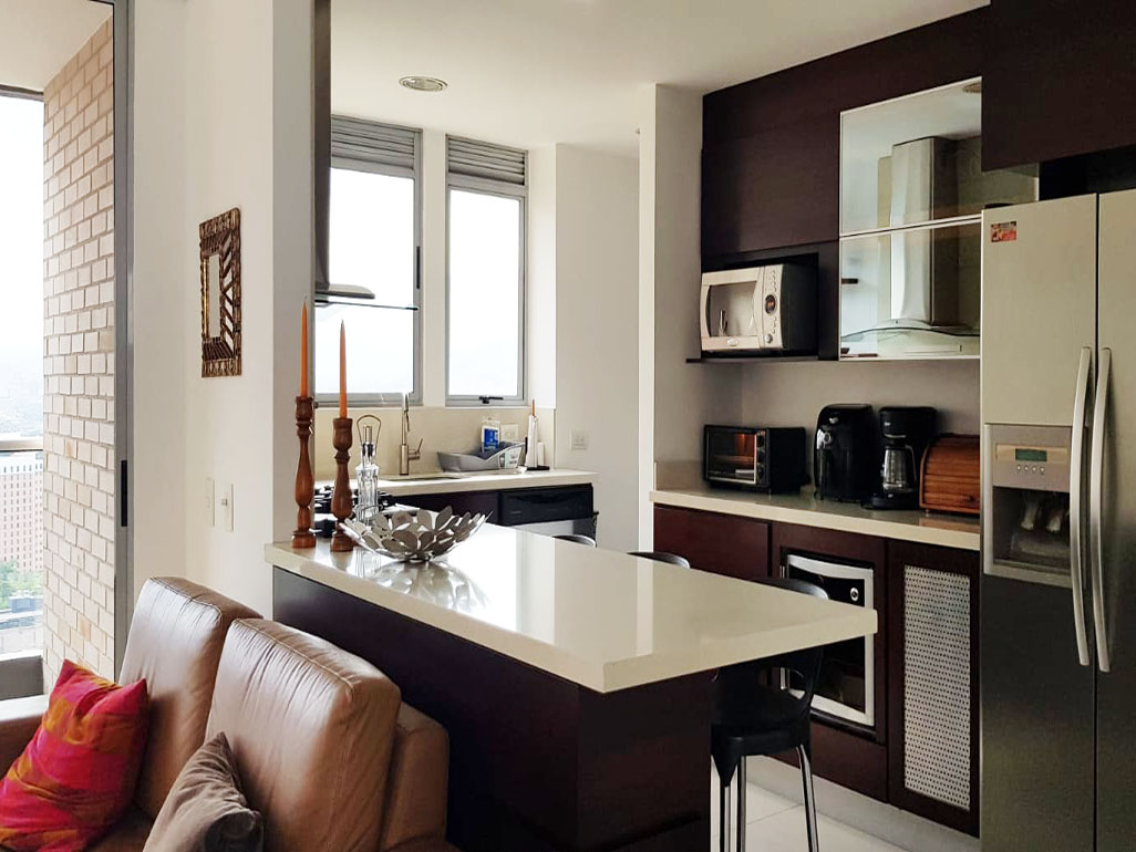 Apartamento en arriendo en El Poblado, Medellín · foto 6 de 15