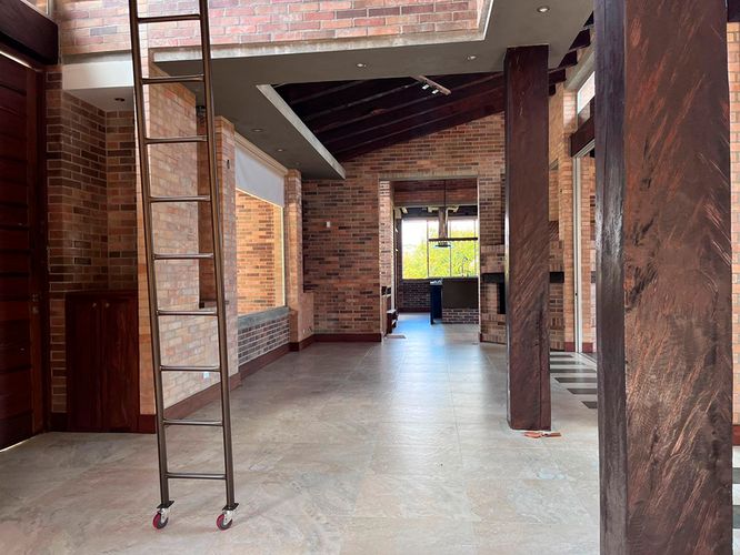 Casa de 4 alcobas en venta en Villas Del Vallejuelo 1, Envigado, 750 m² · foto 2 de 20