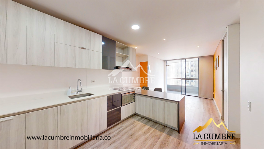 Apartaestudio en venta en Loma De Los Gonzalez, Medellín, 60 m² · foto 2 de 12