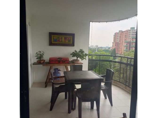 Apartamento de 3 alcobas en venta en Chipichape, Cali, 127 m² · foto 3 de 8