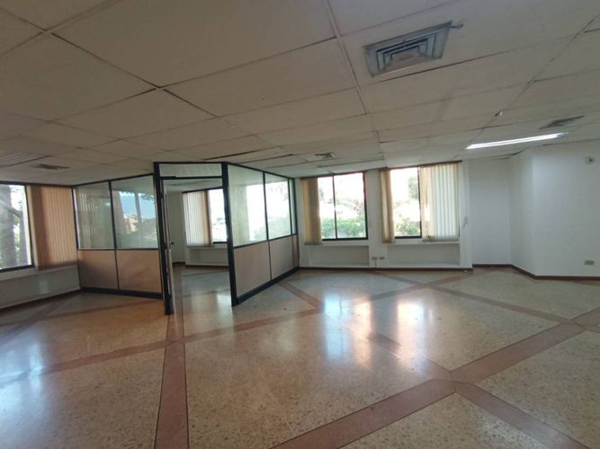 Oficina en arriendo en Milla De Oro, Medellín, 125 m² · foto 4 de 12