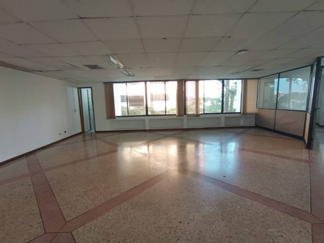 Oficina en arriendo en Milla De Oro, Medellín, 125 m² · foto 5 de 12