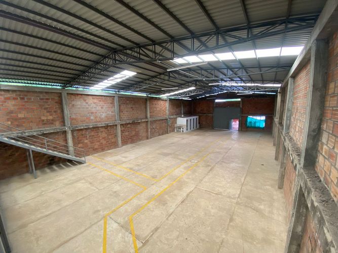 Bodega en arriendo en Combia  Alta, Pereira, 930 m² · foto 3 de 7