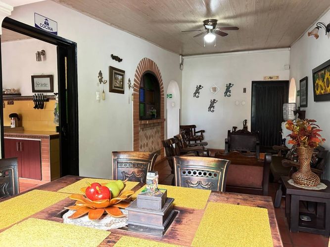 Edificio en venta en El Estadio, Neiva, 290 m² · foto 4 de 9