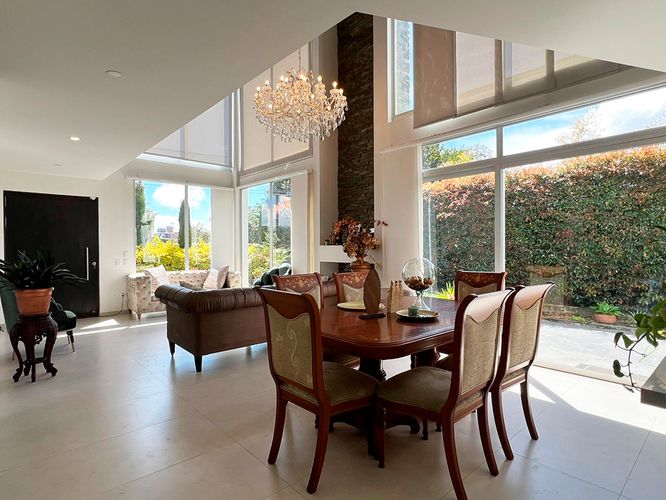 Casa de 4 alcobas en venta en Chipre, Rionegro, 355 m² · foto 5 de 15