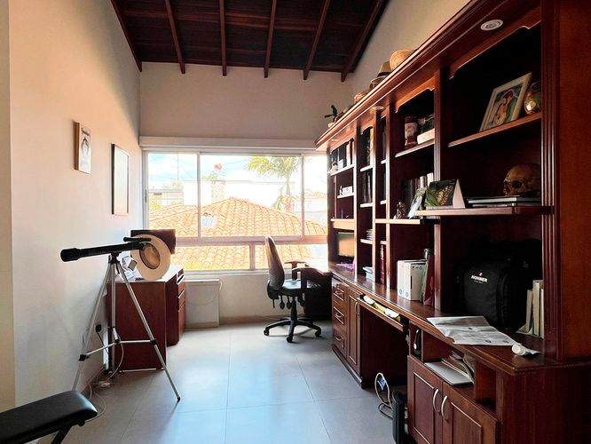 Casa de 4 alcobas en venta en Chipre, Rionegro, 355 m² · foto 12 de 15
