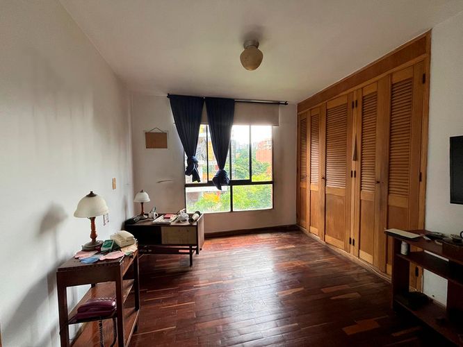 Apartamento de 2 alcobas en venta en El Poblado, Medellín, 100 m² · foto 11 de 14