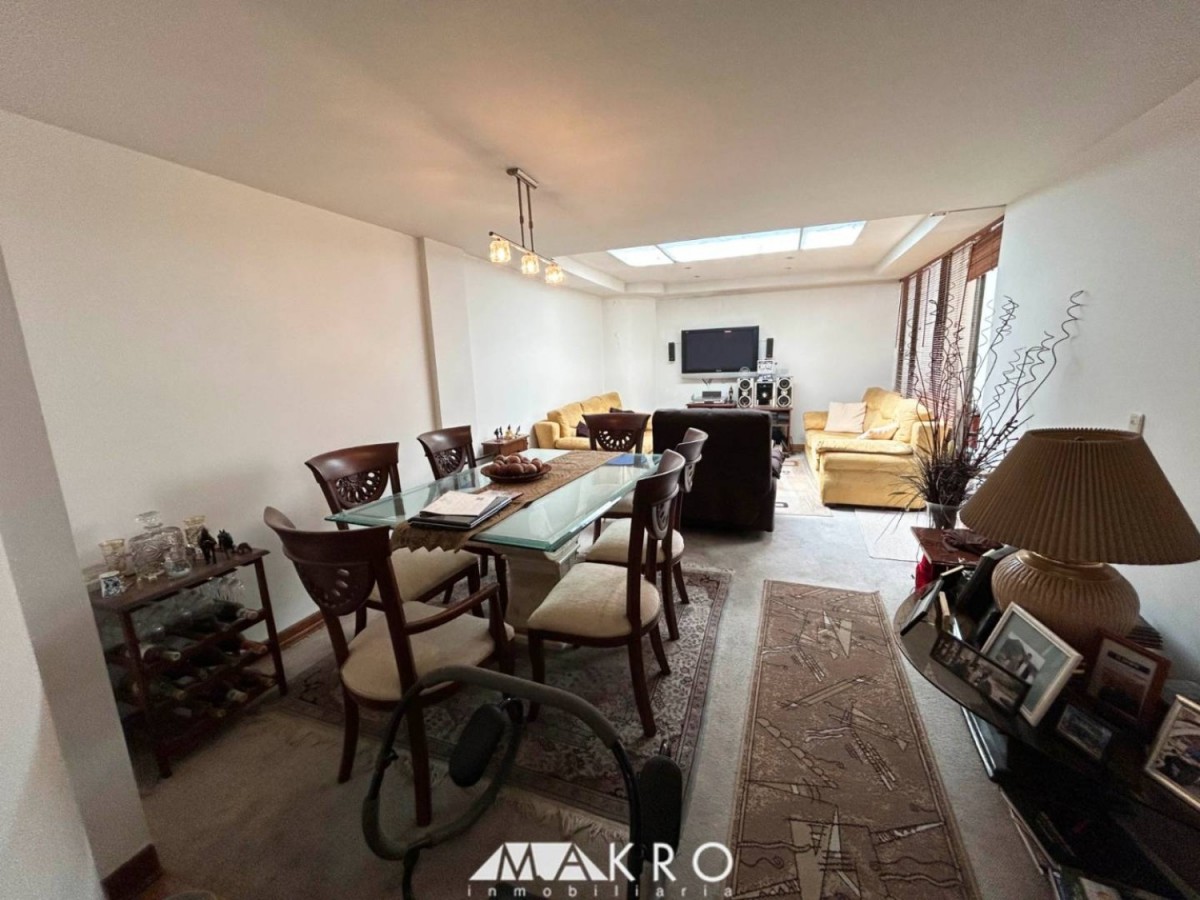 Apartamento en venta en Santa Barbara Central, Bogotá · foto 8 de 20
