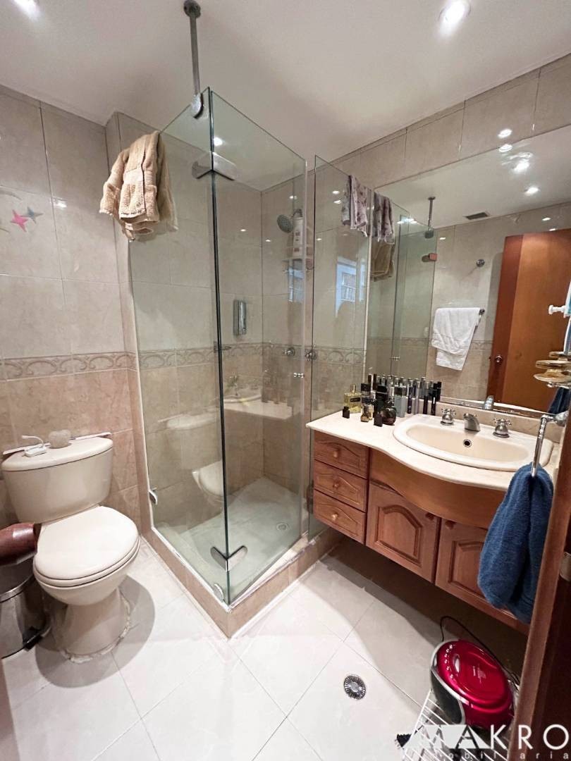 Apartamento en venta en Santa Barbara Central, Bogotá · foto 9 de 20