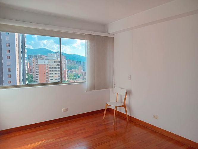 Apartamento de 3 alcobas en arriendo en El Poblado, Medellín, 195 m² · foto 12 de 20