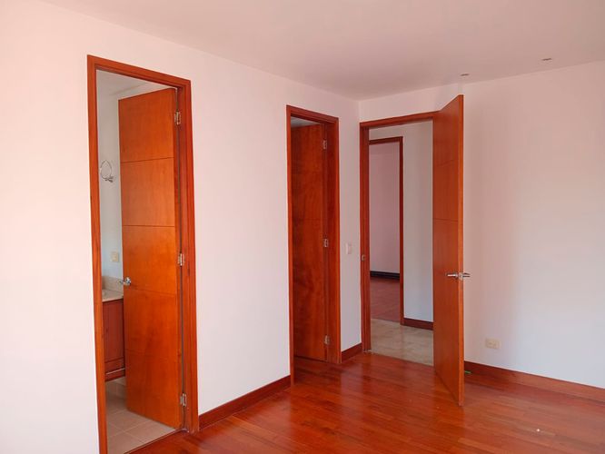 Apartamento de 3 alcobas en arriendo en El Poblado, Medellín, 195 m² · foto 13 de 20