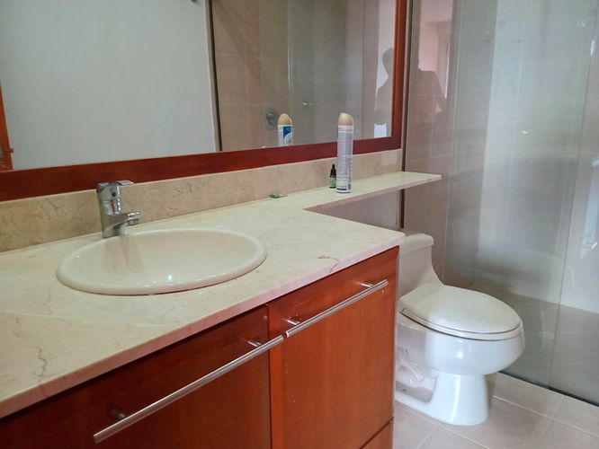 Apartamento de 3 alcobas en arriendo en El Poblado, Medellín, 195 m² · foto 18 de 20