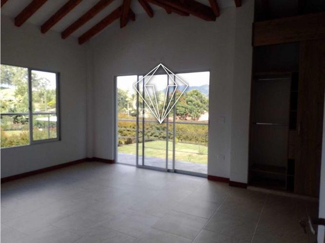 Casa de 4 alcobas en venta en El Carmen De Viboral, El Carmen de Viboral, 410 m² · foto 20 de 24