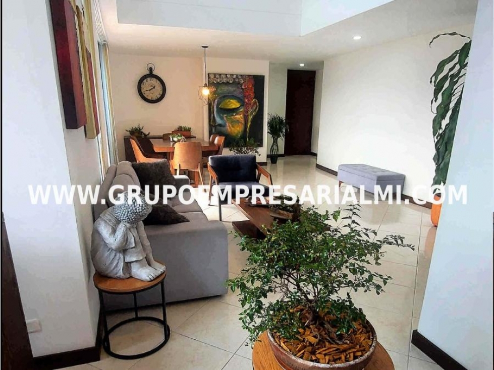 Apartamento en venta en El Poblado, Medellín 2