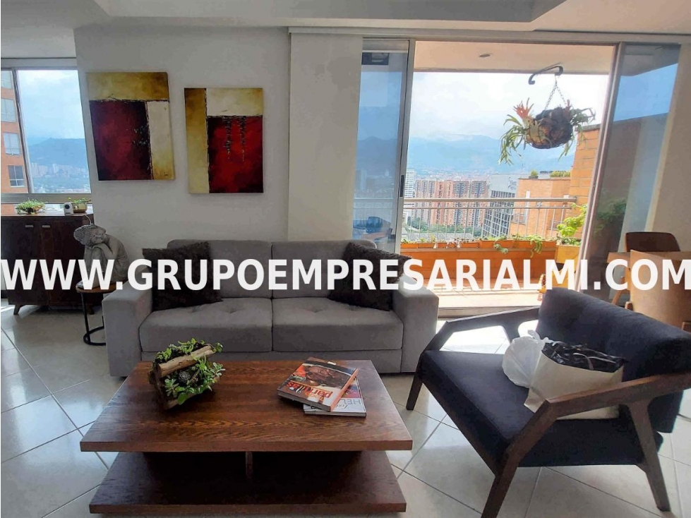 Apartamento en venta en El Poblado, Medellín 4
