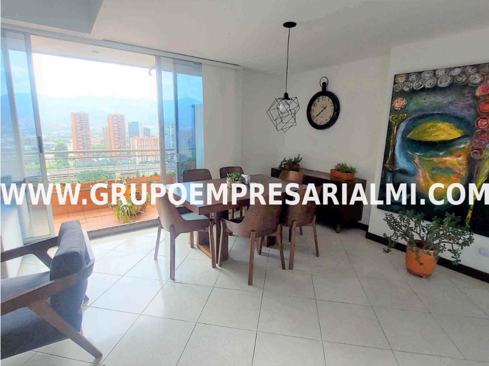 Apartamento en venta en El Poblado, Medellín 5