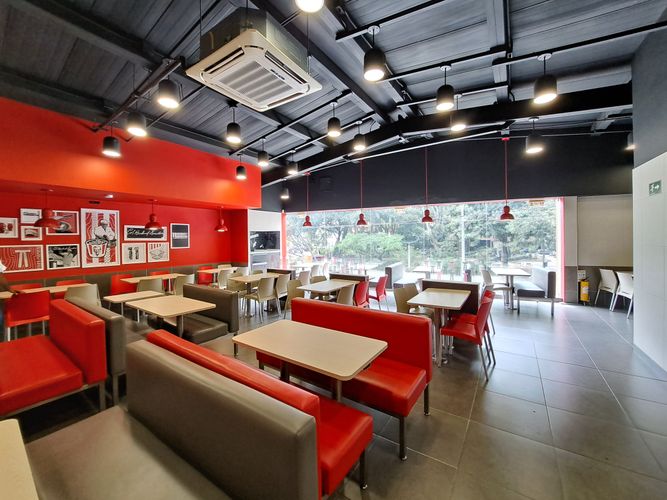 Local en venta en Laureles, Medellín, 450 m² · foto 5 de 9