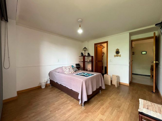Apartamento de 3 alcobas en venta en El Poblado, Medellín, 260 m² · foto 13 de 19