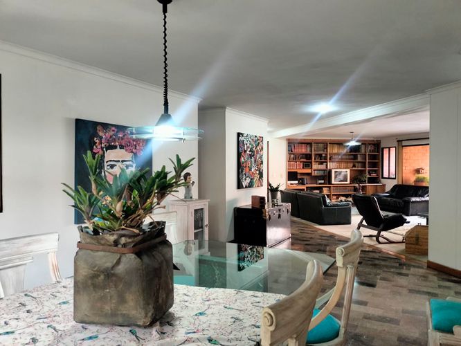 Apartamento de 3 alcobas en venta en El Poblado, Medellín, 196 m² · foto 6 de 20