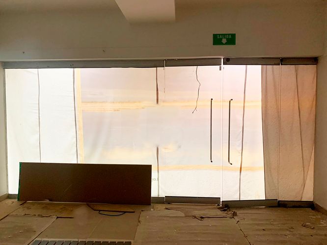 Local en arriendo en El Poblado, Medellín, 34 m² · foto 4 de 4