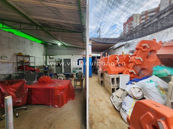 Bodega en venta en Mejoras Publicas, Bucaramanga, 298 m² · foto 11 de 18