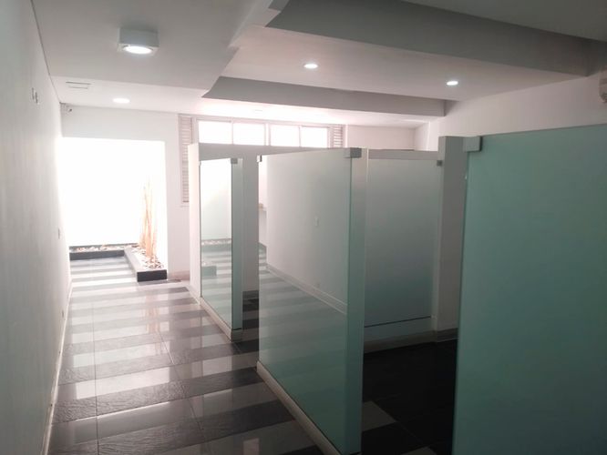 Oficina en arriendo en Laureles, Medellín, 124 m² · foto 4 de 12