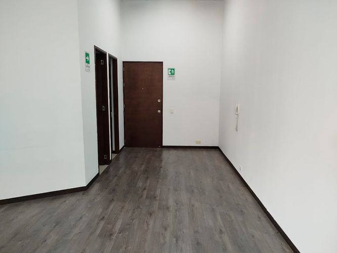 Oficina en arriendo en El Poblado, Medellín, 48 m² · foto 10 de 17