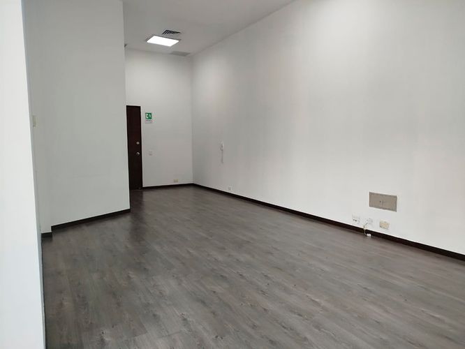 Oficina en arriendo en El Poblado, Medellín, 48 m² · foto 13 de 17