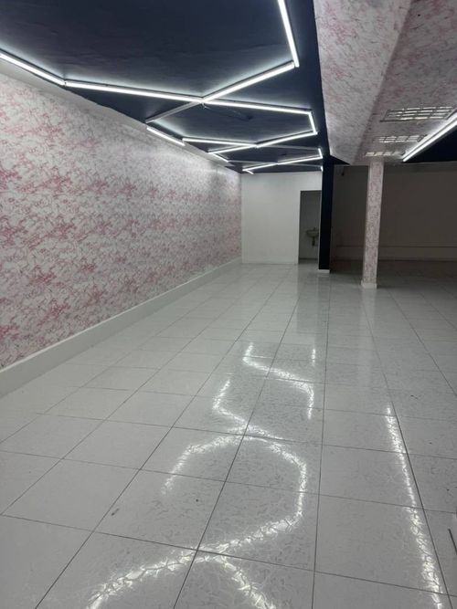Local en arriendo en Centro, Itagüí, 185 m² · foto 2 de 5