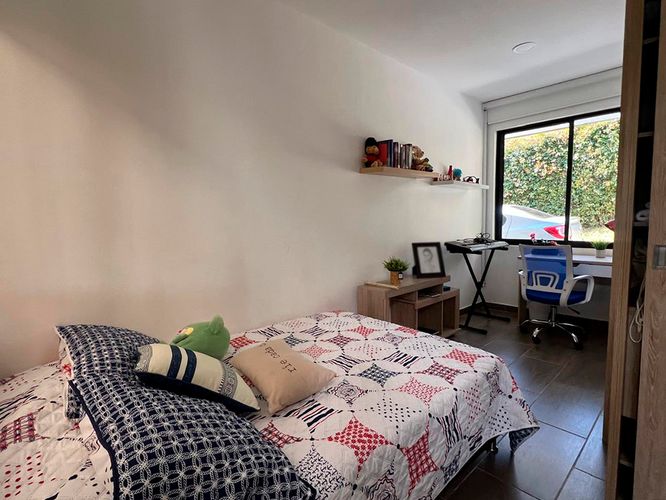 Casa de 5 alcobas en venta en Guarne, 260 m² · foto 11 de 18