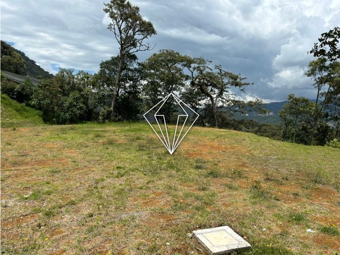 Lote en venta en Lomitas, La Ceja, 1780 m² · foto 5 de 13