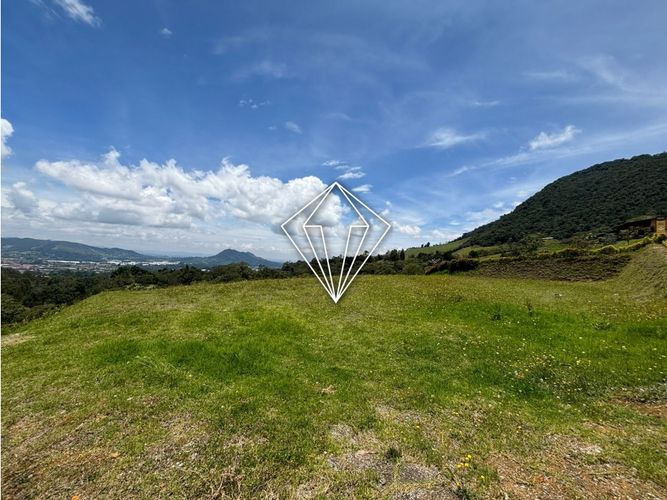 Lote en venta en Lomitas, La Ceja, 1780 m² · foto 7 de 13