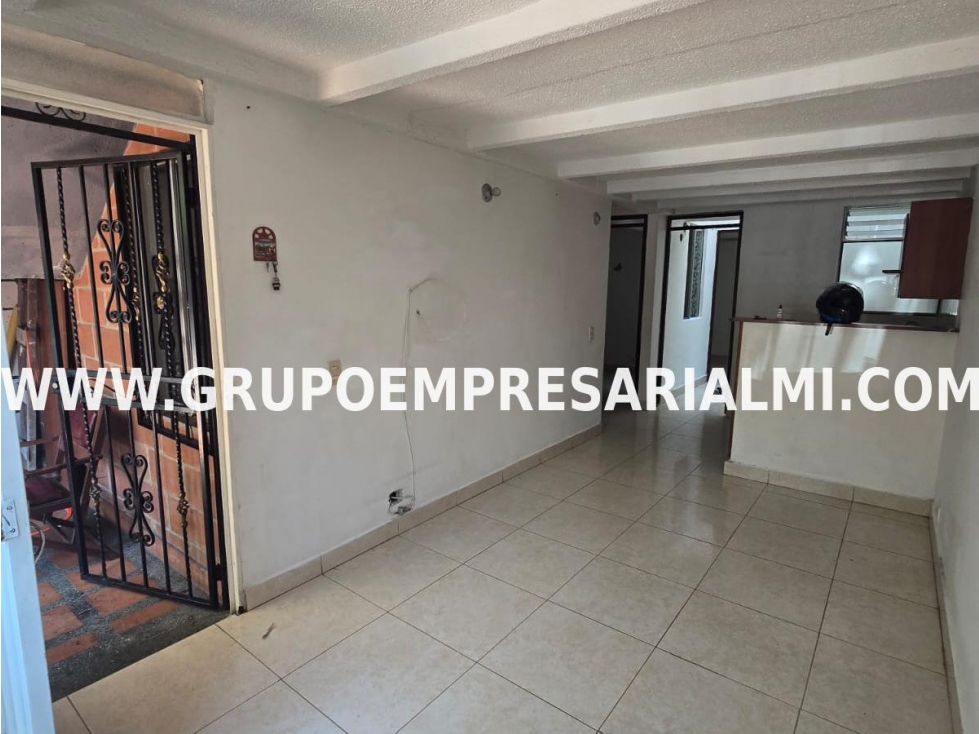 Apartaestudio en venta en Robledo, Medellín 2